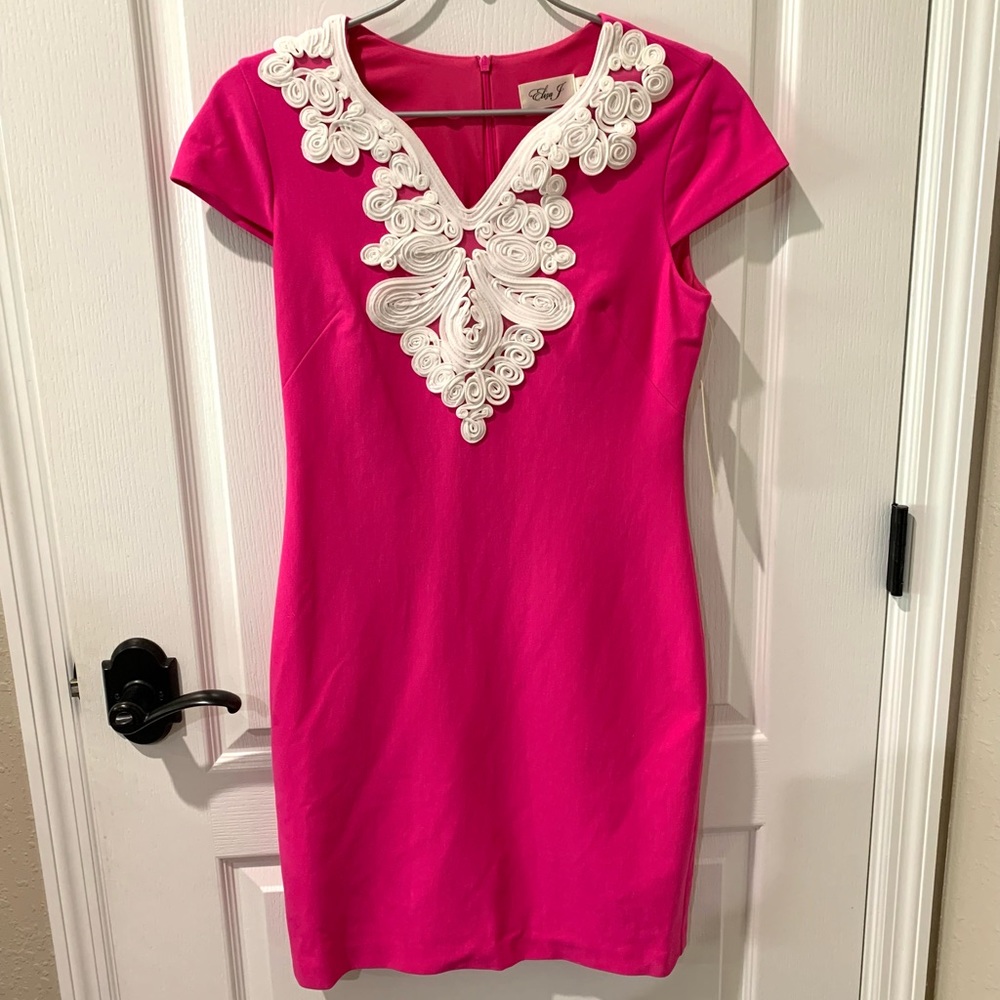 Eliza J Pink Cap Sleeve Sheath Dress with Embellished Vneck NWT